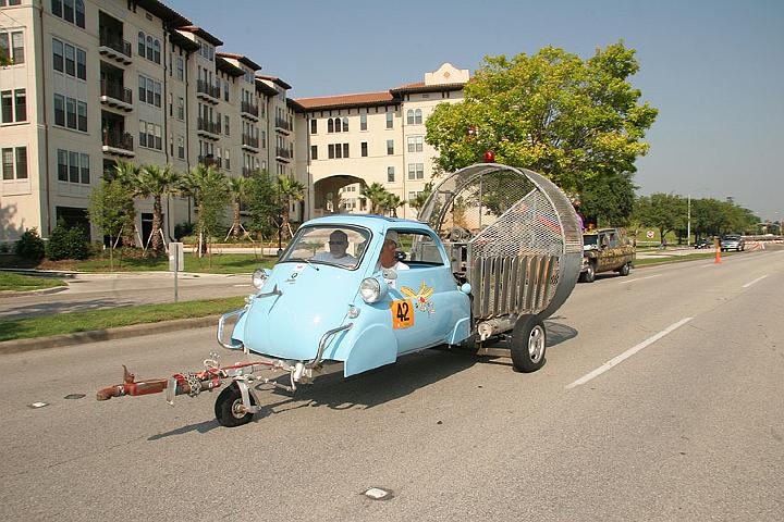 h20070511_ArtCarParade1 020 